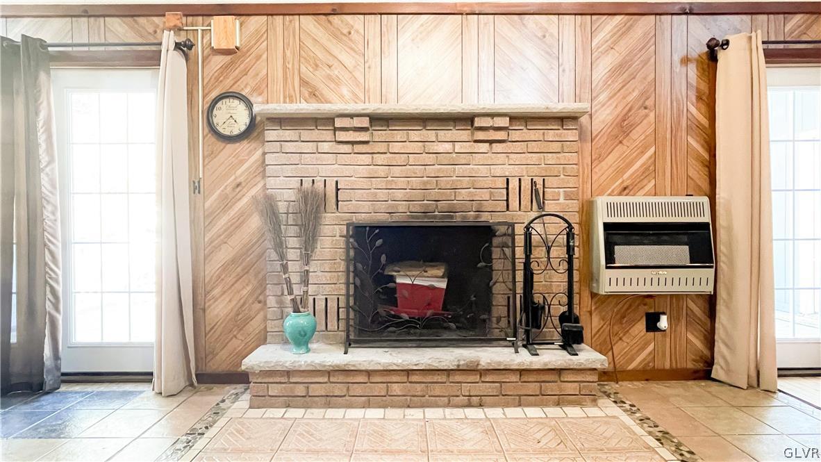 3113 Delaware Circle Bushkill, PA 18324 - Photo 9 of 44 Gallery Image 9