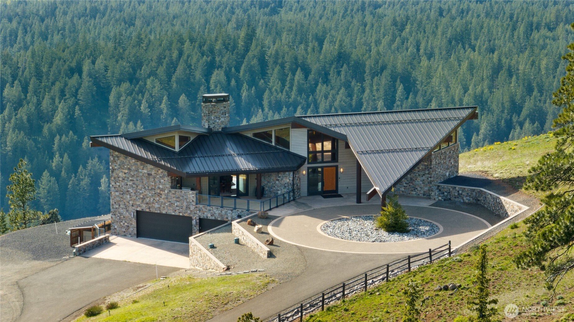 3653 Hart Road Cle Elum, WA 98922 - Photo 2 of 34 Gallery Image 2