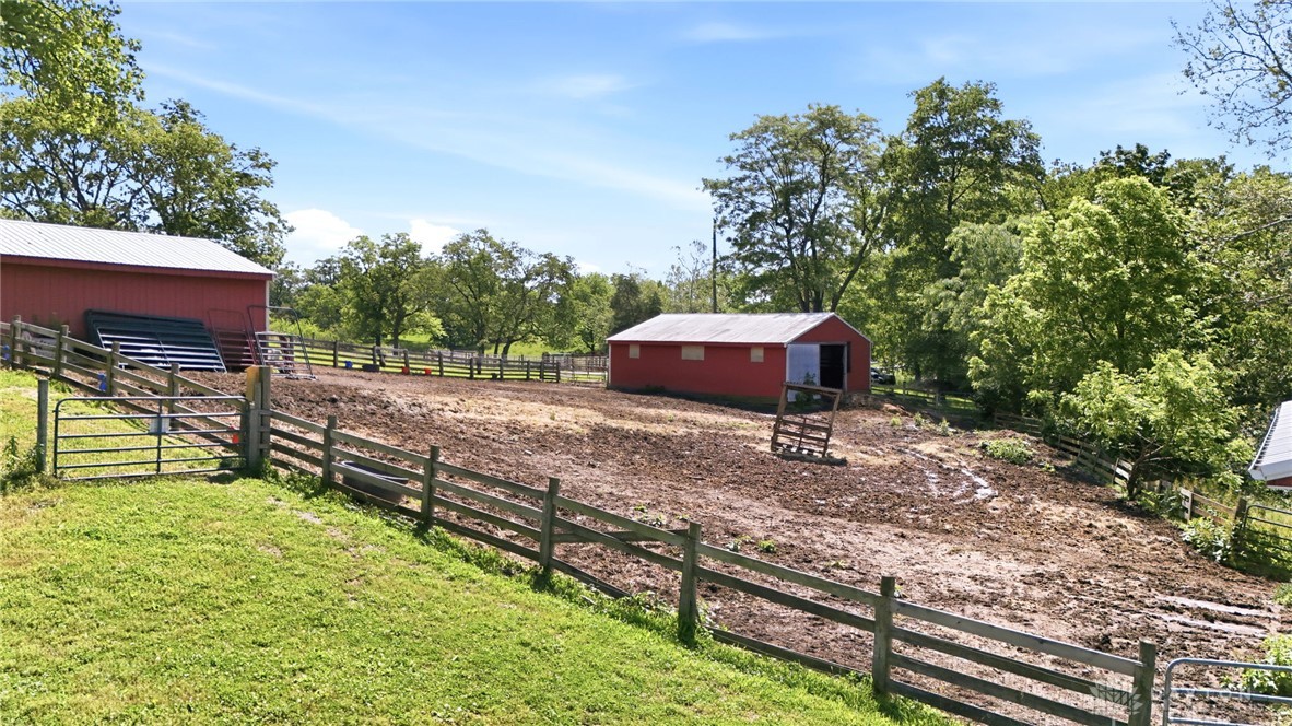 2395 Clark Run Road Xenia, OH 45385 - Photo 48 of 74
