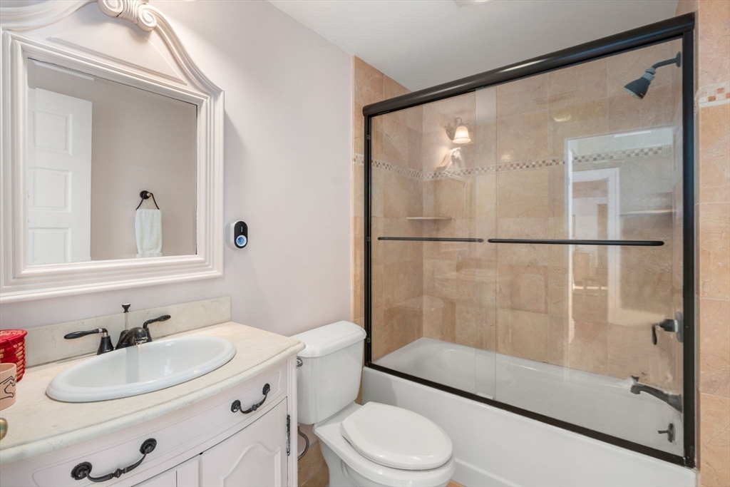 929 Beacon Street Newton, MA 02459 - Photo 20 of 31