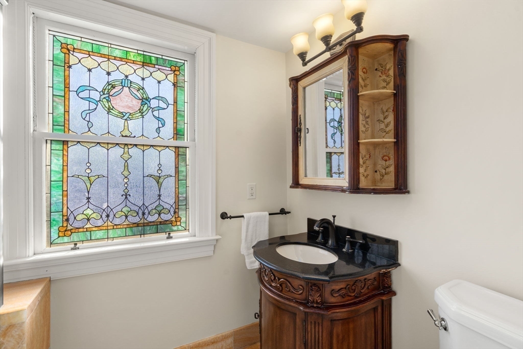 929 Beacon Street Newton, MA 02459 - Photo 22 of 31