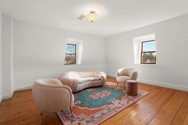 $2,995,000 | 929 Beacon Street, Newton, MA 02459