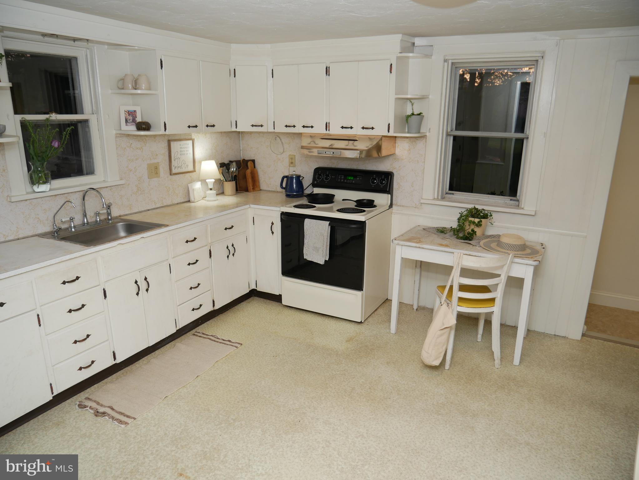 981 Hoffer Road Annville, PA 17003 - Photo 13 of 36 Kitchen