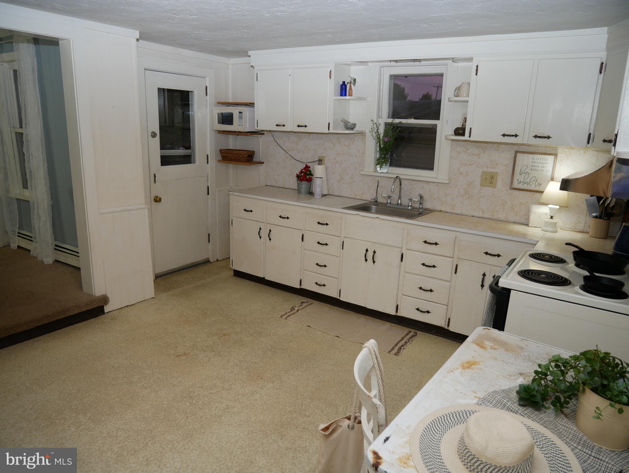 981 Hoffer Road Annville, PA 17003 - Photo 14 of 36 Kitchen