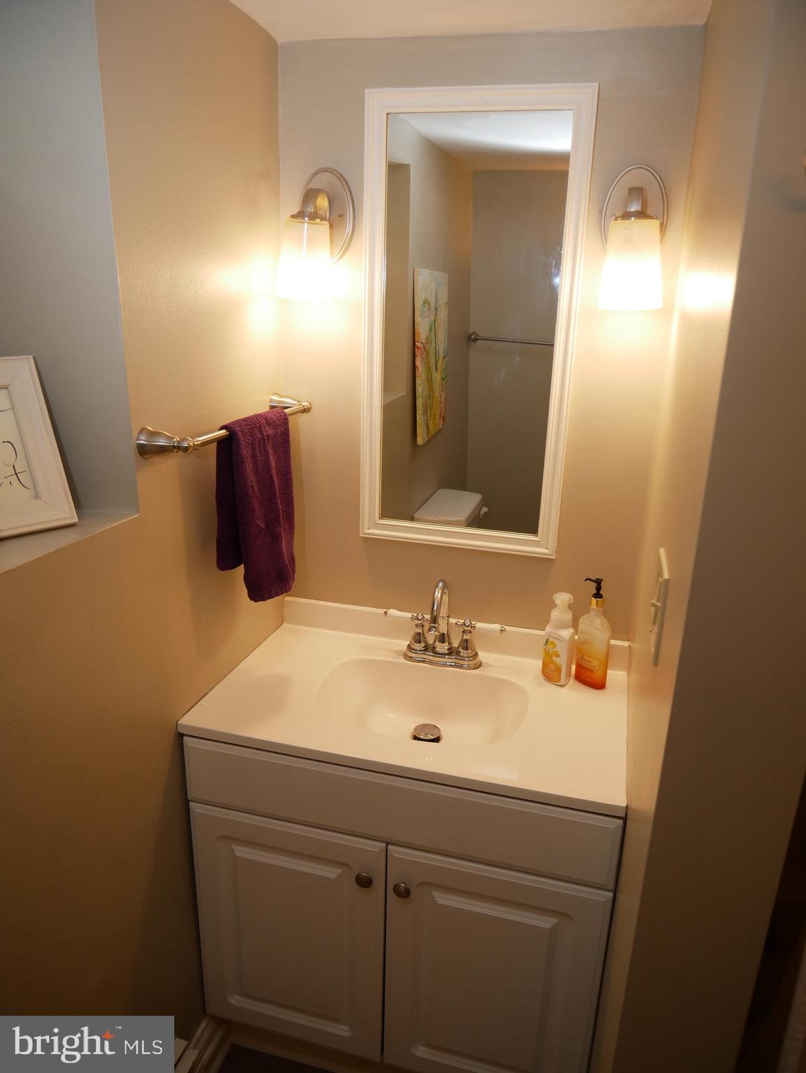 981 Hoffer Road Annville, PA 17003 - Photo 28 of 36 Main Bath