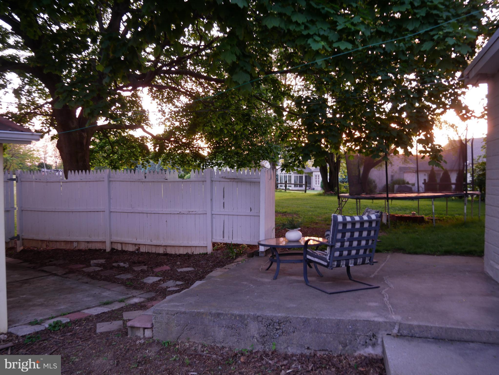 981 Hoffer Road Annville, PA 17003 - Photo 10 of 36 Evening Side Yard