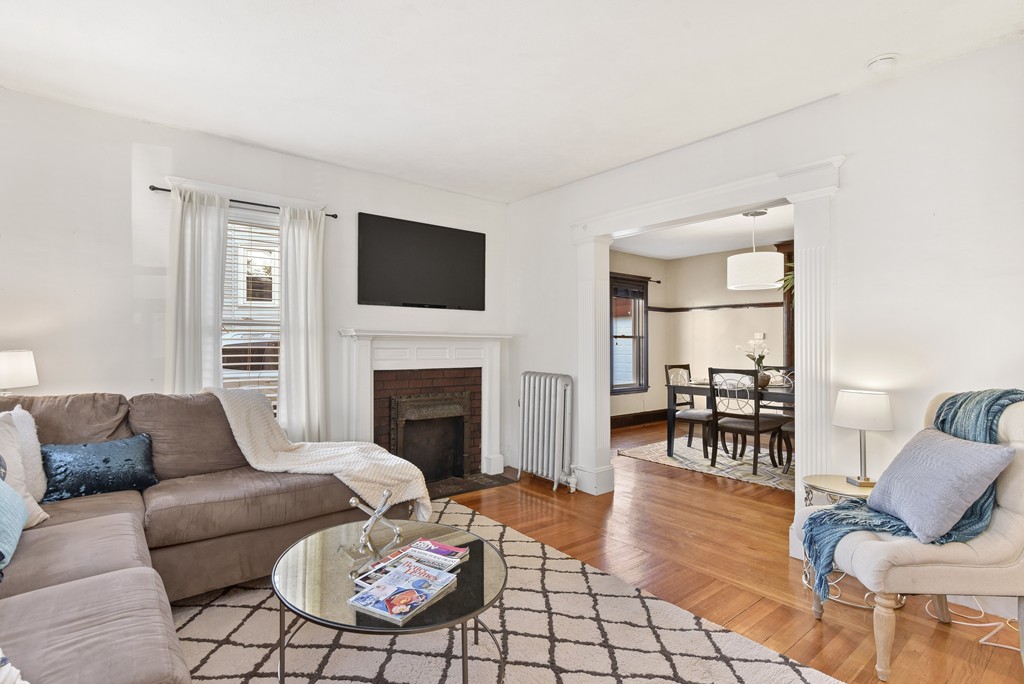 10 Egerton Road, Unit 10 Arlington, MA 02474 - Photo 3 of 12 Gallery Image 3