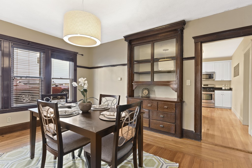 10 Egerton Road, Unit 10 Arlington, MA 02474 - Photo 4 of 12 Gallery Image 4