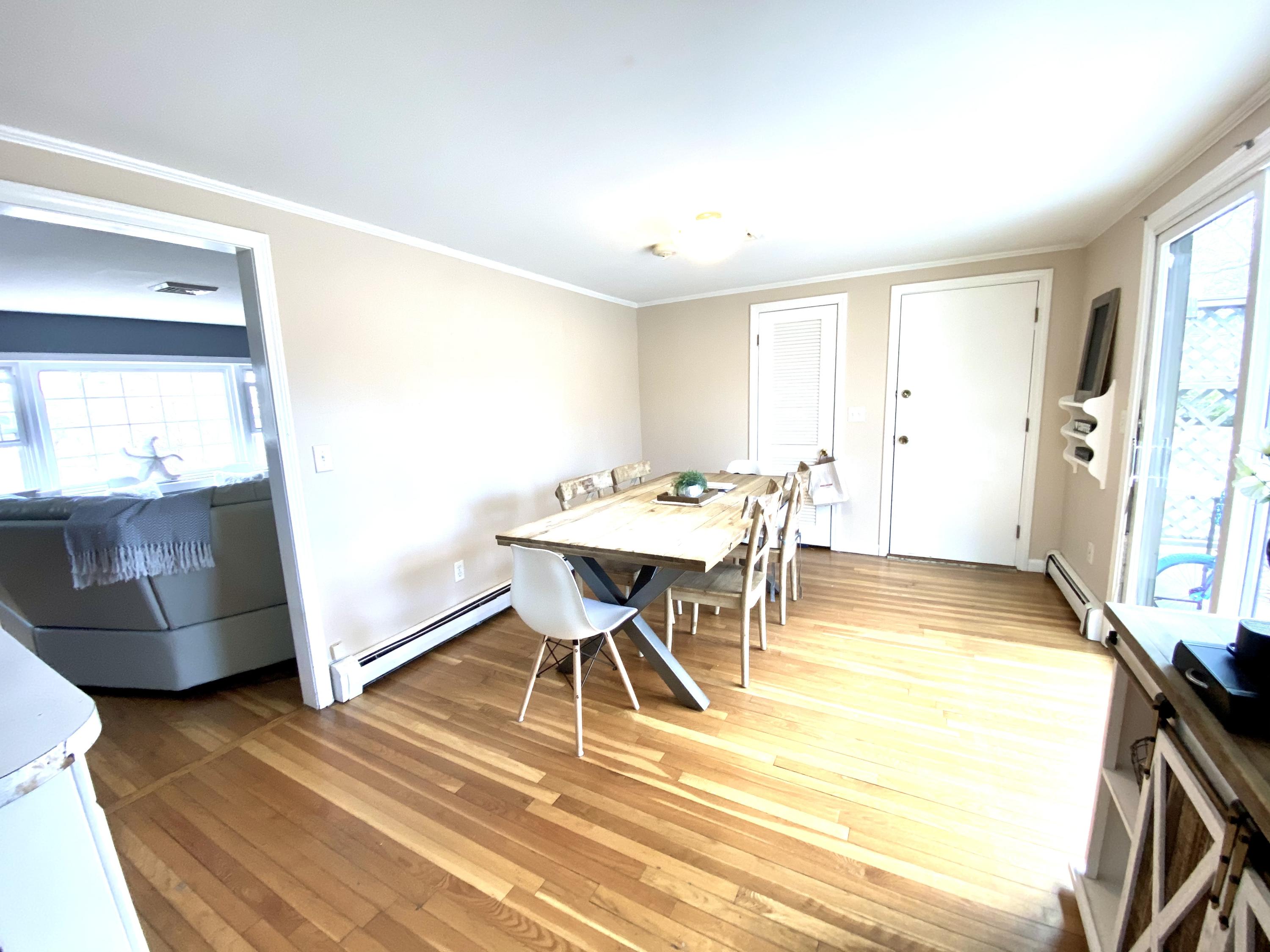 47 Old Strawberry Hill Road Hyannis, MA 02601 - Photo 4 of 28 5D35B590-2268-4893-98B6-673647F738DE