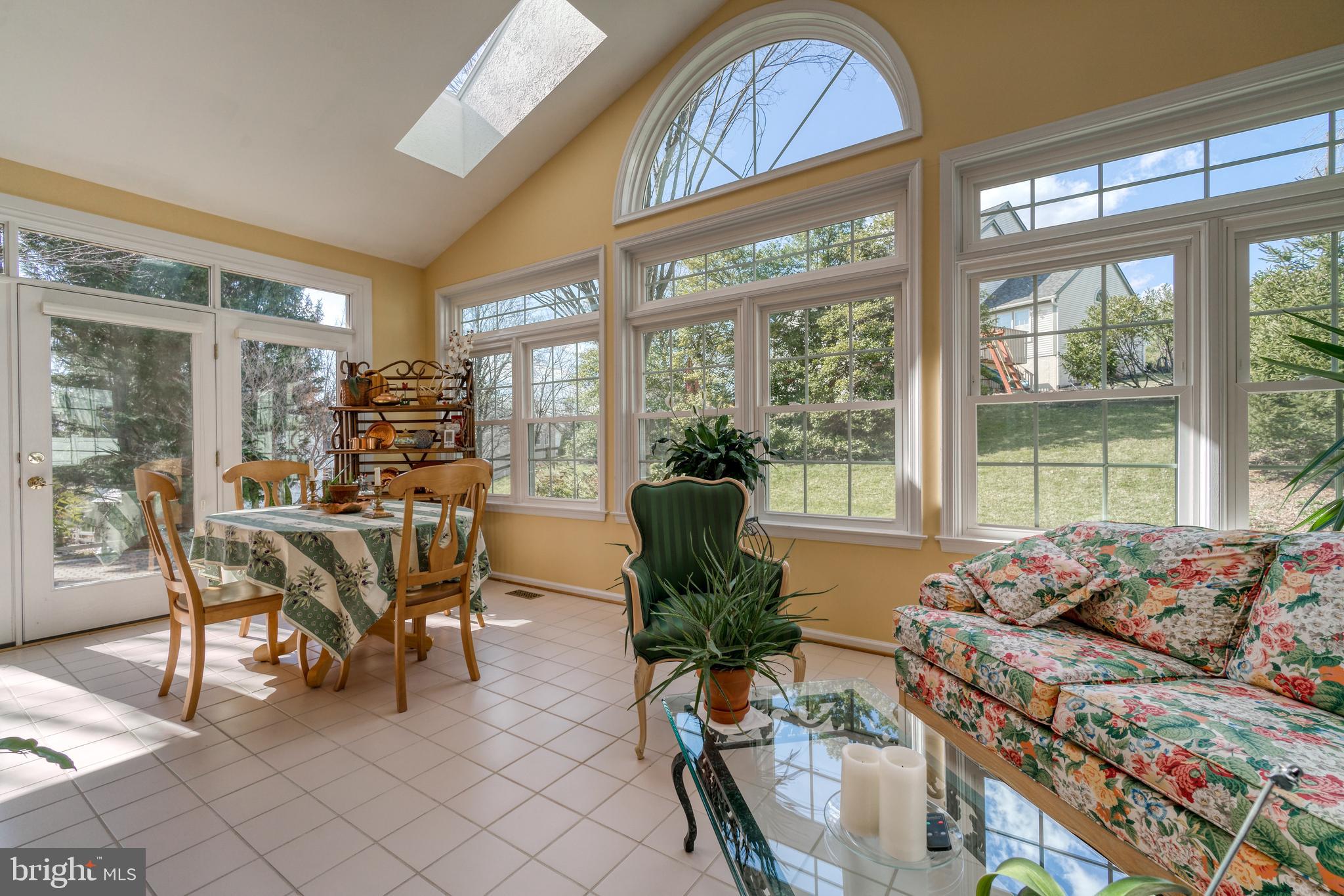 5212 Rising Sun Lane Ellicott City, MD 21043 - Photo 4 of 32