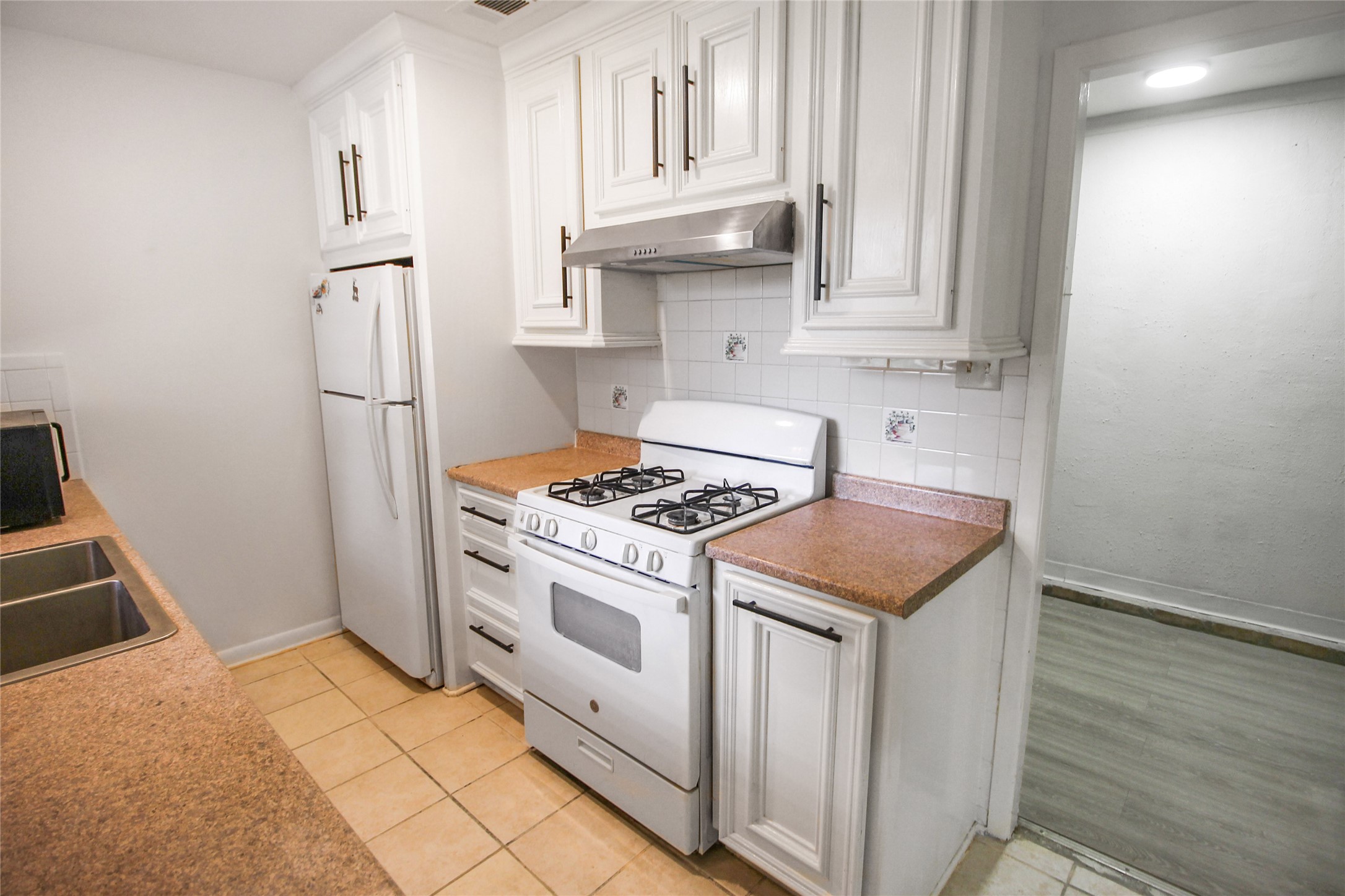 3314 Hartwick Road Houston, TX 77093 - Photo 7 of 25 Gallery Image 7