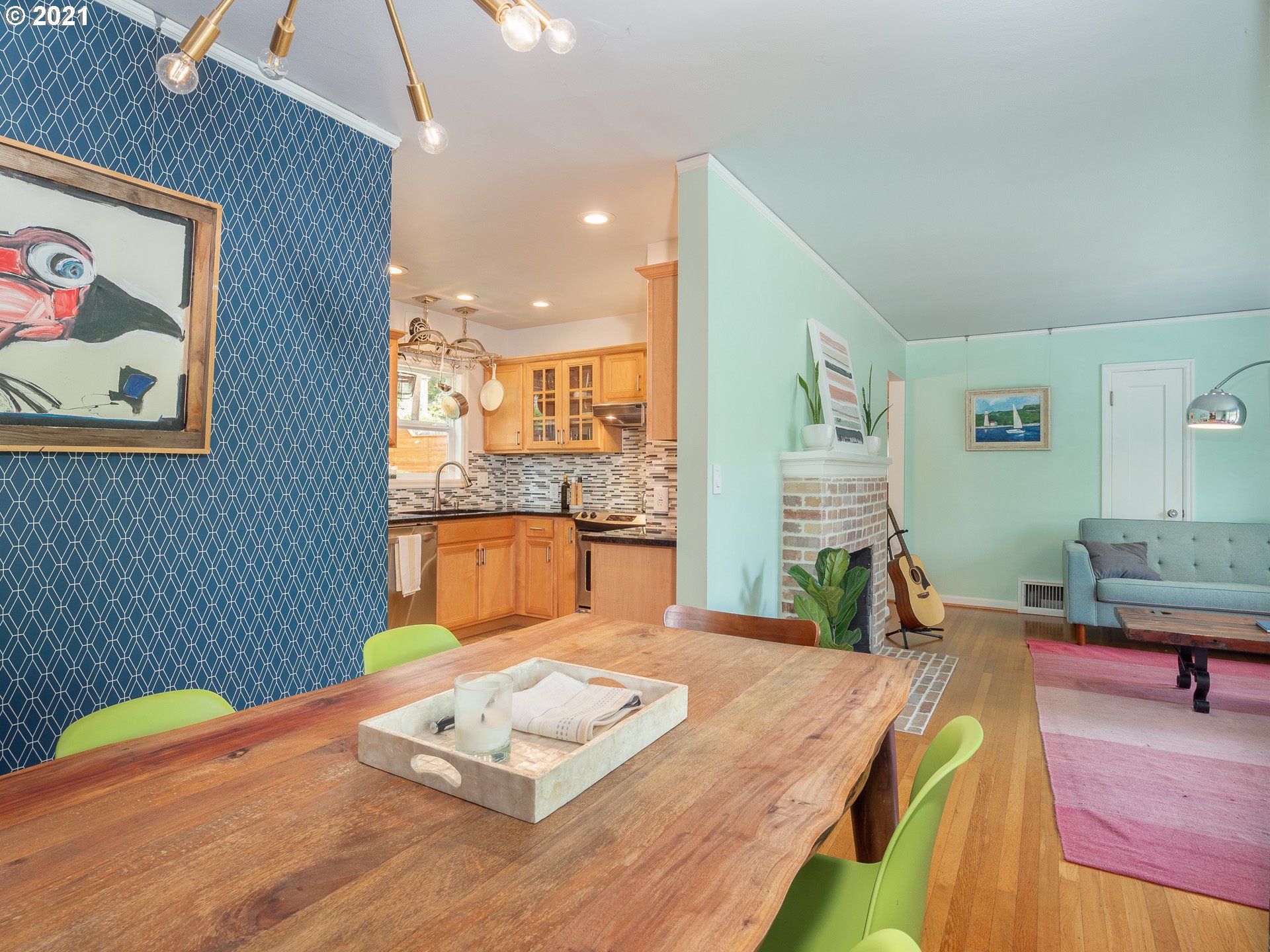 3076 Southwest Flower Terrace Portland, OR 97239 - Photo 11 of 32 Gallery Image 11