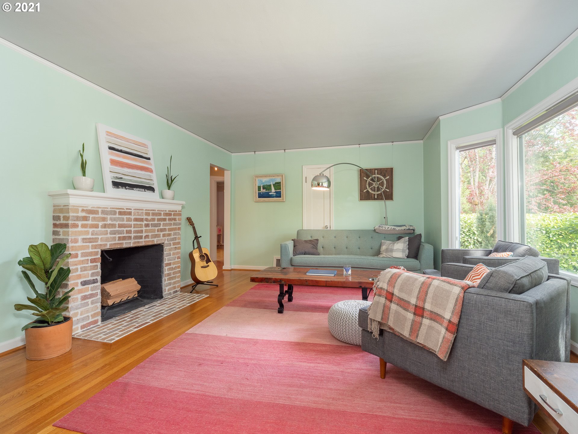 3076 Southwest Flower Terrace Portland, OR 97239 - Photo 7 of 32 Gallery Image 7