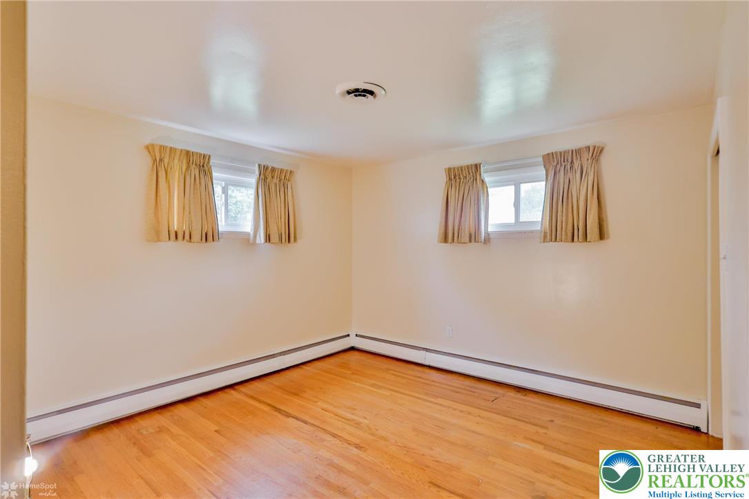 1275 Stonewood Drive Bethlehem, PA 18017 - Photo 17 of 30