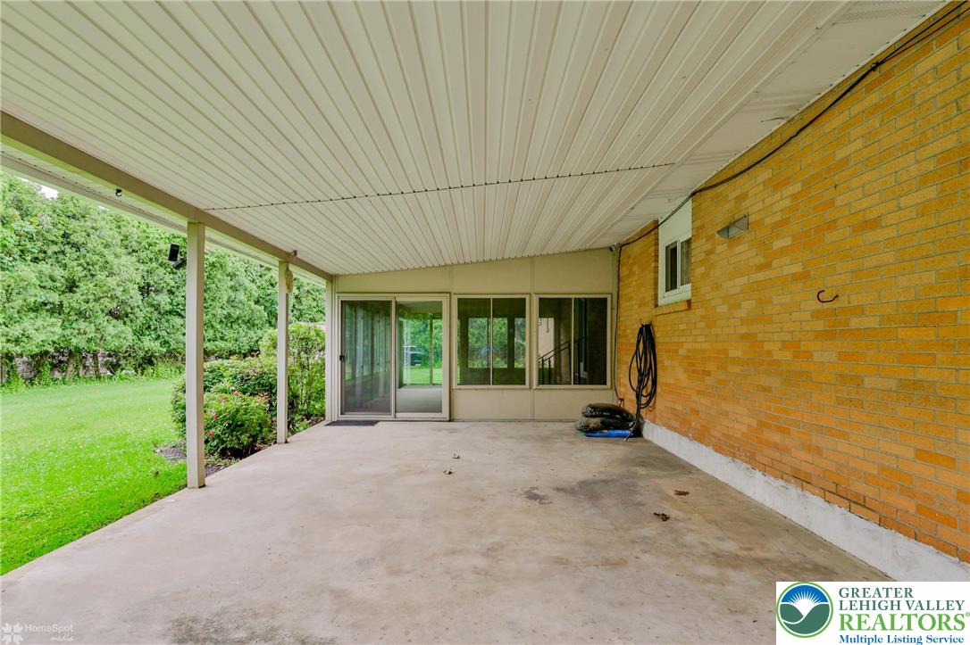 1275 Stonewood Drive Bethlehem, PA 18017 - Photo 27 of 30