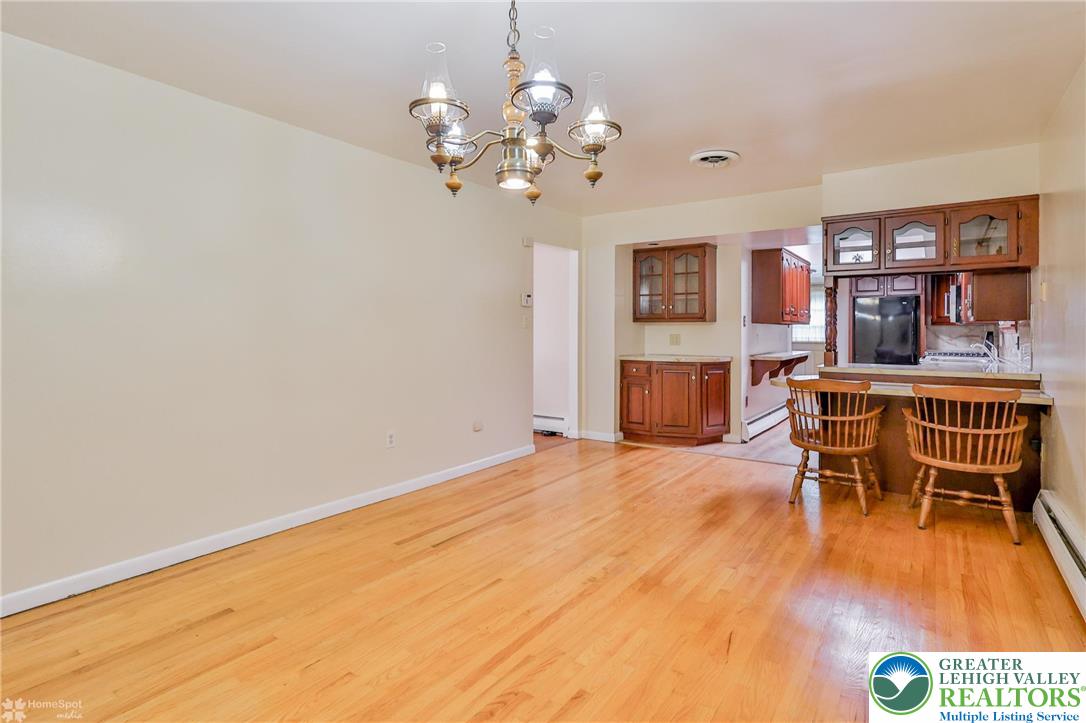 1275 Stonewood Drive Bethlehem, PA 18017 - Photo 7 of 30