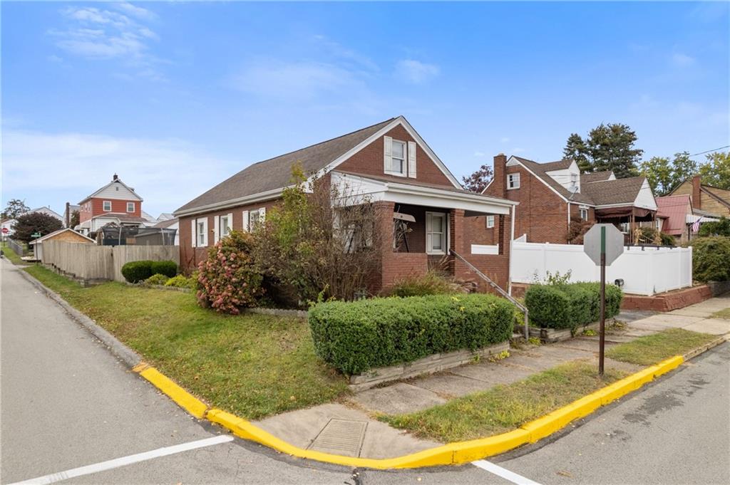 1101 Roup Avenue Brackenridge, PA 15014 - Photo 1 of 29 Gallery Image 1