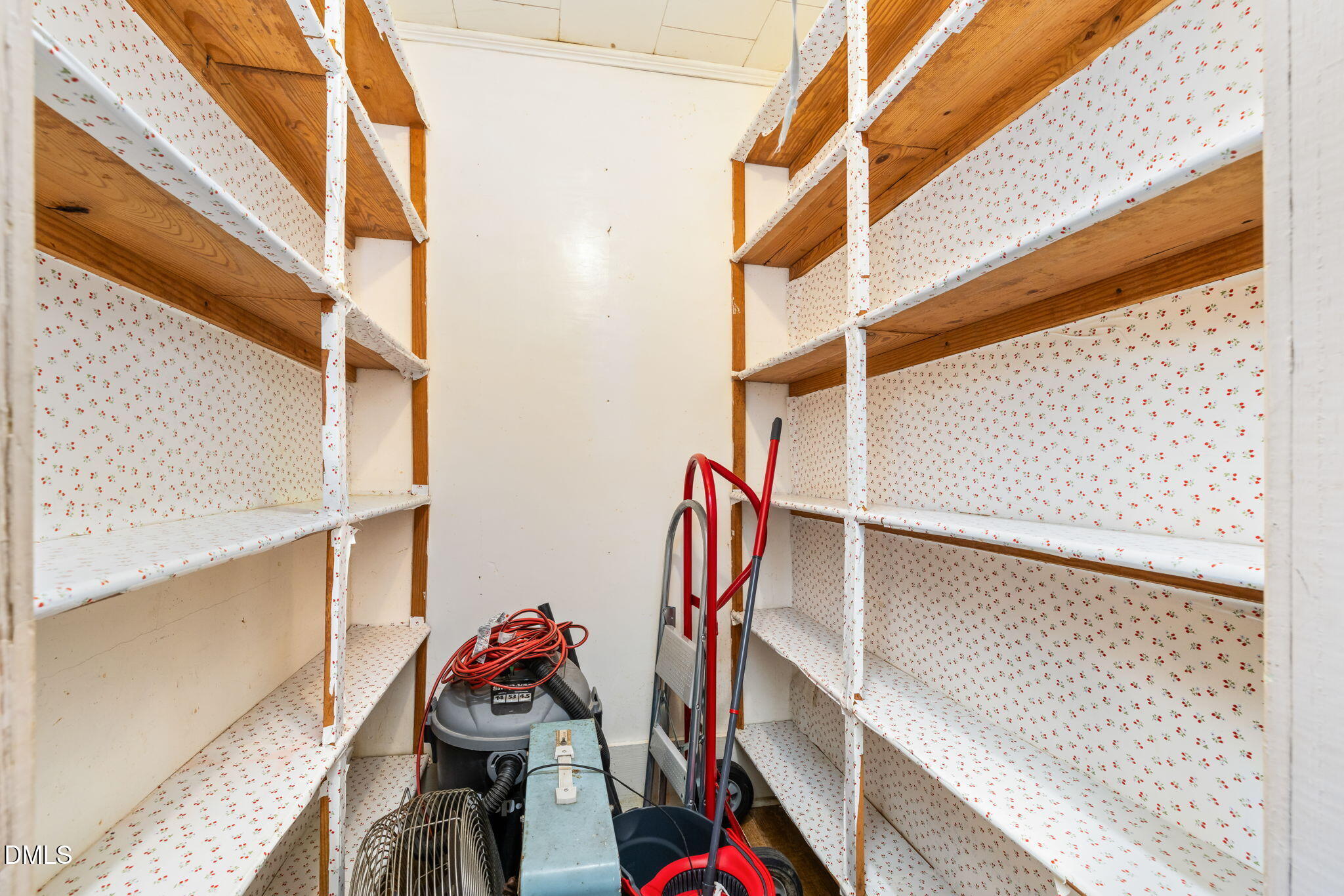 1089 Gillburg Road Henderson, NC 27537 - Photo 13 of 32 a view of entryway