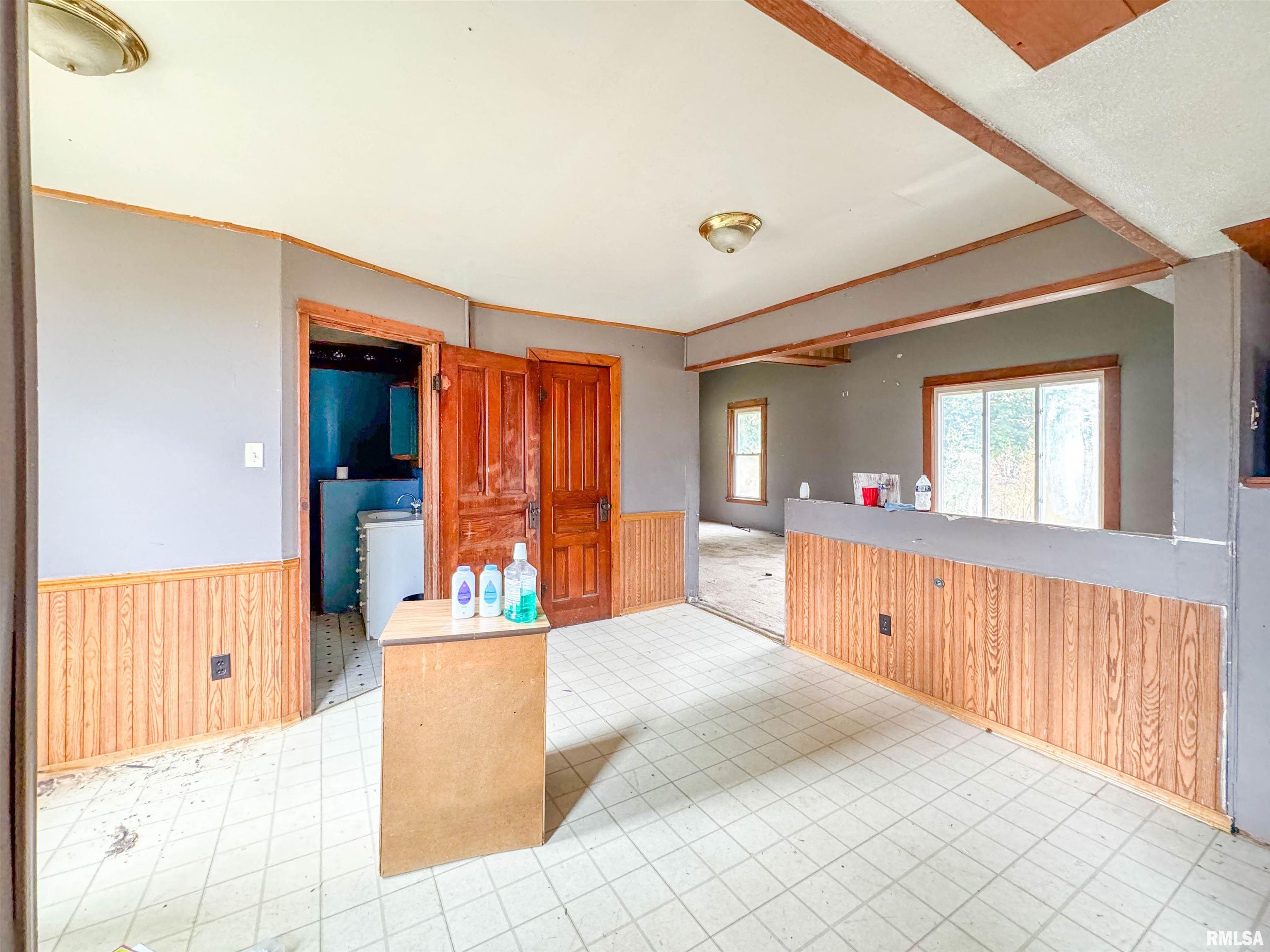 111 South Madison Street Lowpoint, IL 61545 - Photo 8 of 25 Gallery Image 8