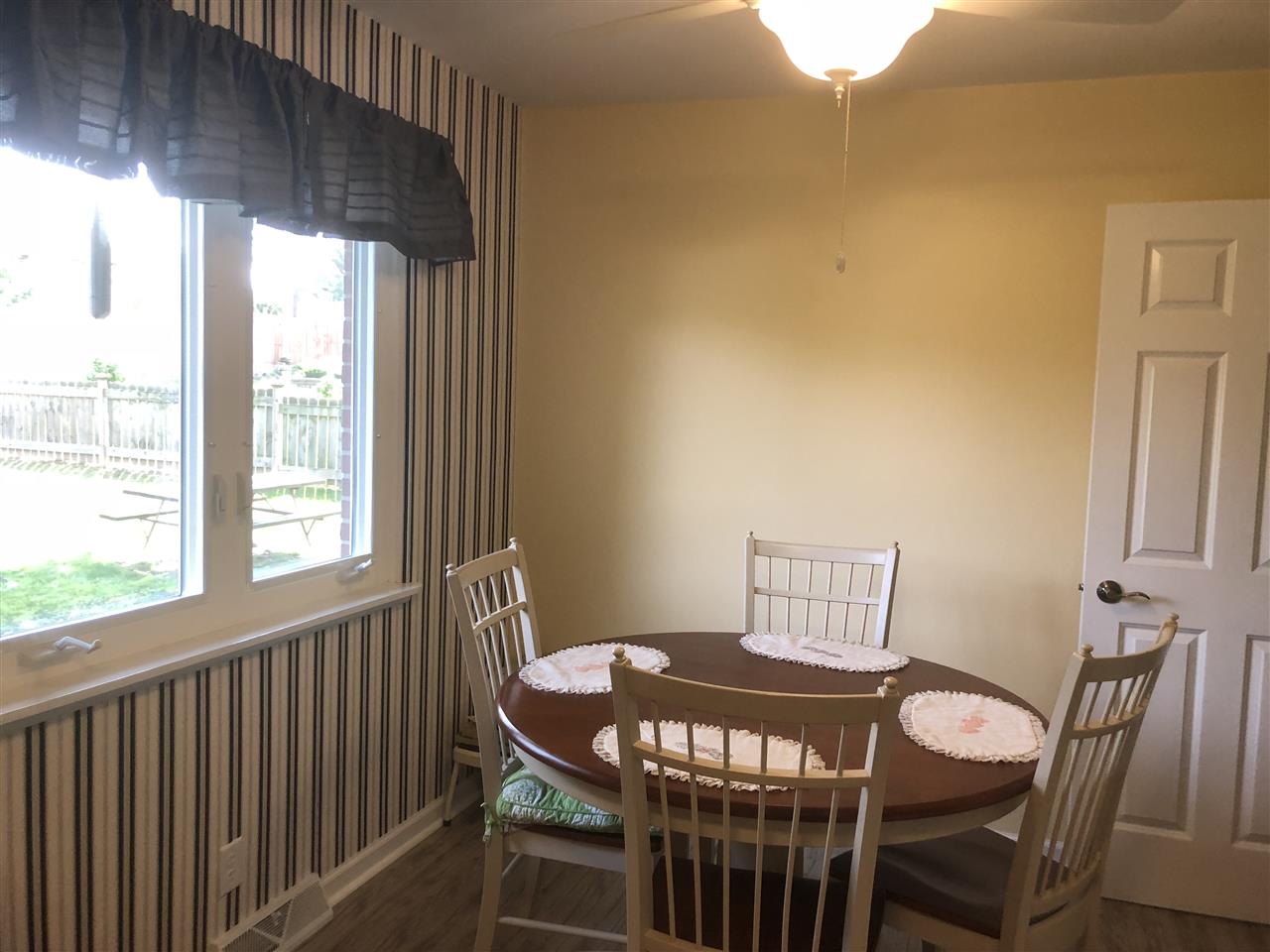2220 West Overhill Road Peoria, IL 61615 - Photo 6 of 25 Gallery Image 6