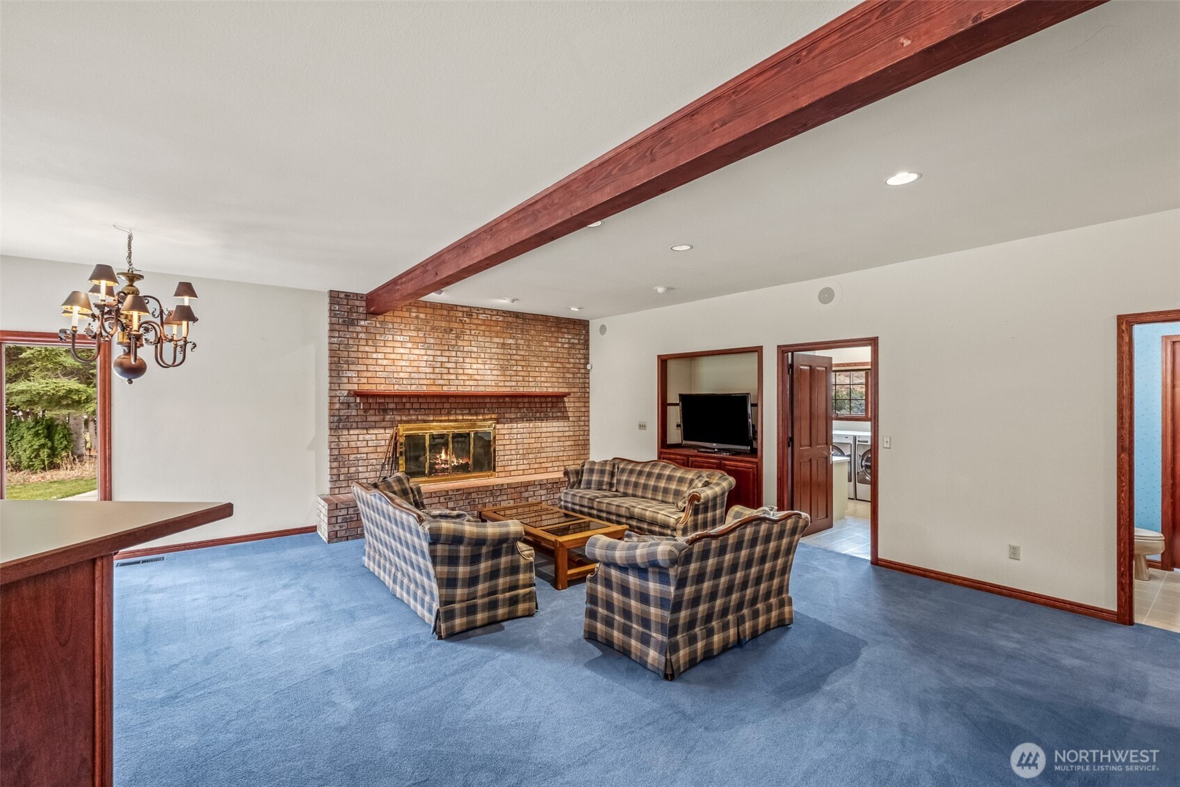 810 D Street Southwest Ephrata, WA 98823 - Photo 21 of 40 a living room with furniture and a flat screen tv