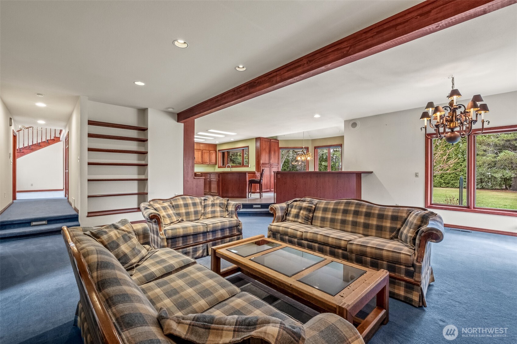 810 D Street Southwest Ephrata, WA 98823 - Photo 22 of 40 a living room with furniture and a chandelier