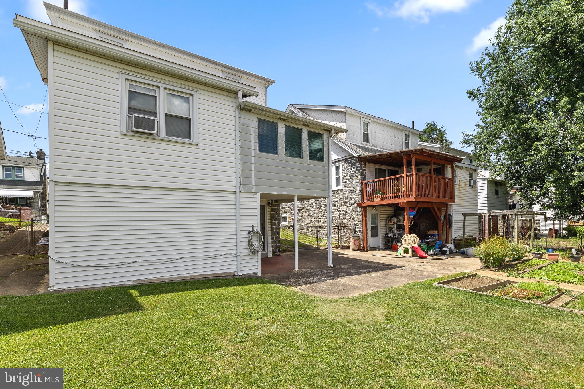 103 Kenmore Road Upper Darby, PA 19082 - Photo 23 of 26 Back Exterior