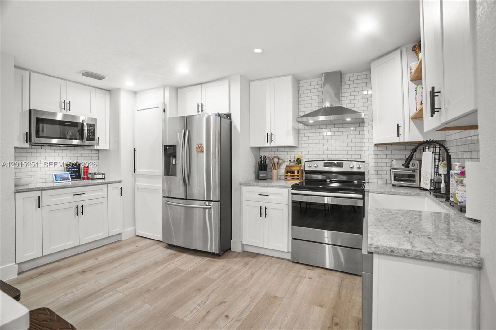 11760 Southwest 103rd Lane Miami, FL 33186 - Photo 13 of 40