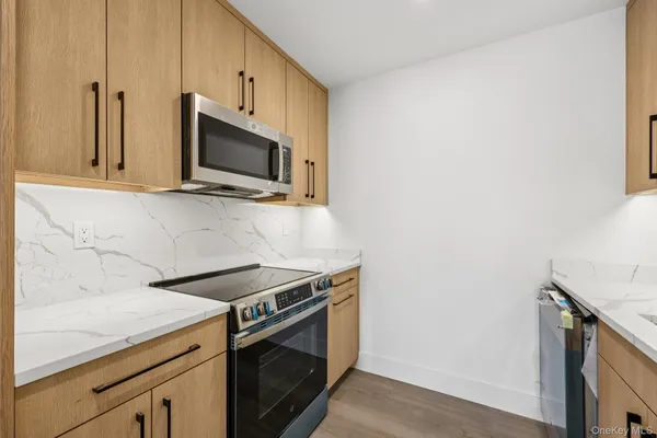 $4,900 | 325 Manville Road, Unit 103, Pleasantville, NY 10570