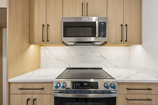 $4,900 | 325 Manville Road, Unit 103, Pleasantville, NY 10570