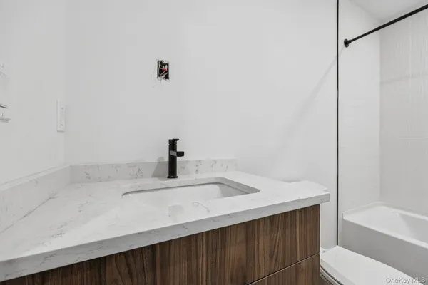 $4,900 | 325 Manville Road, Unit 103, Pleasantville, NY 10570