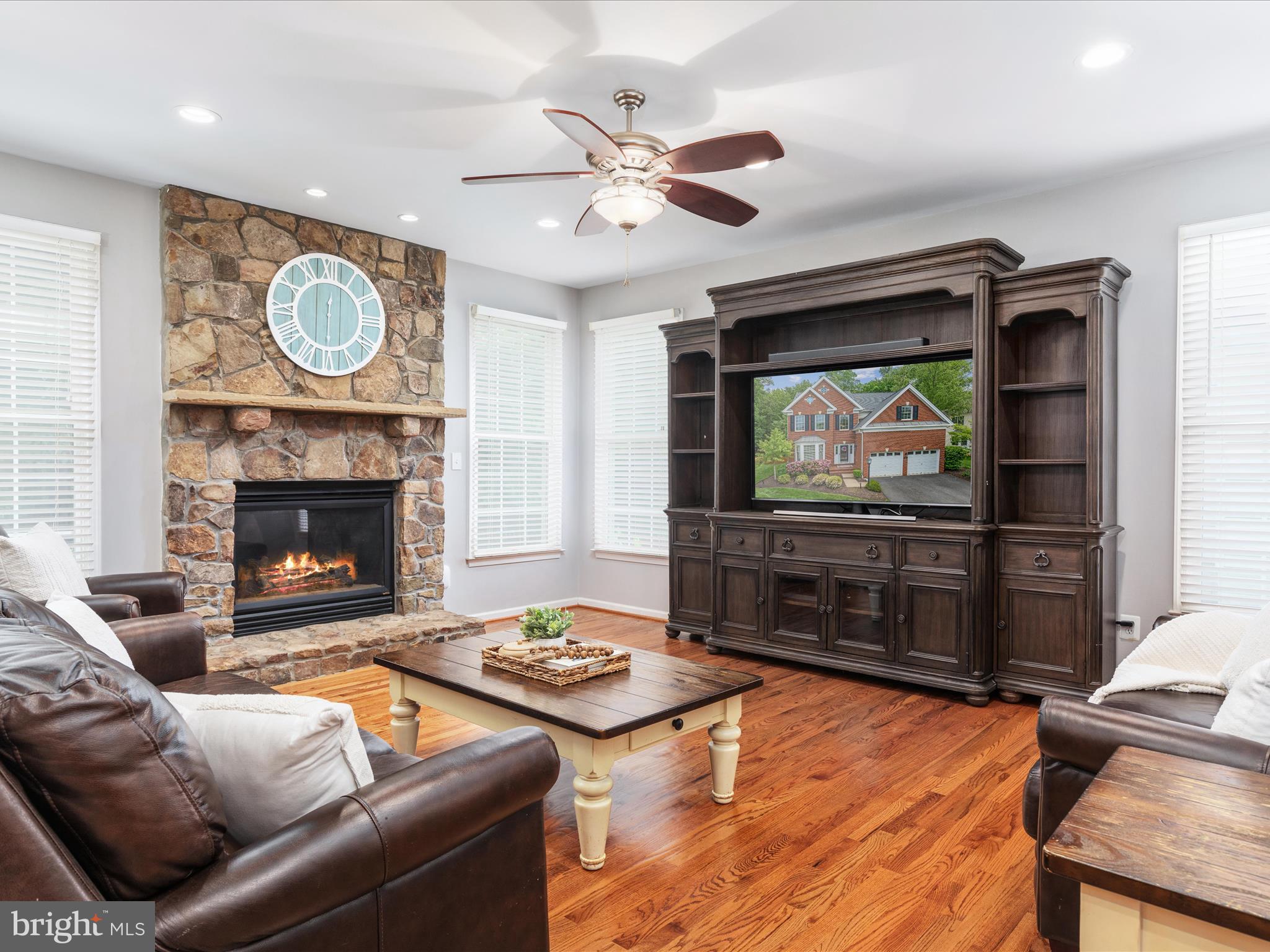 5883 Tulloch Spring Court Haymarket, VA 20169 - Photo 9 of 63