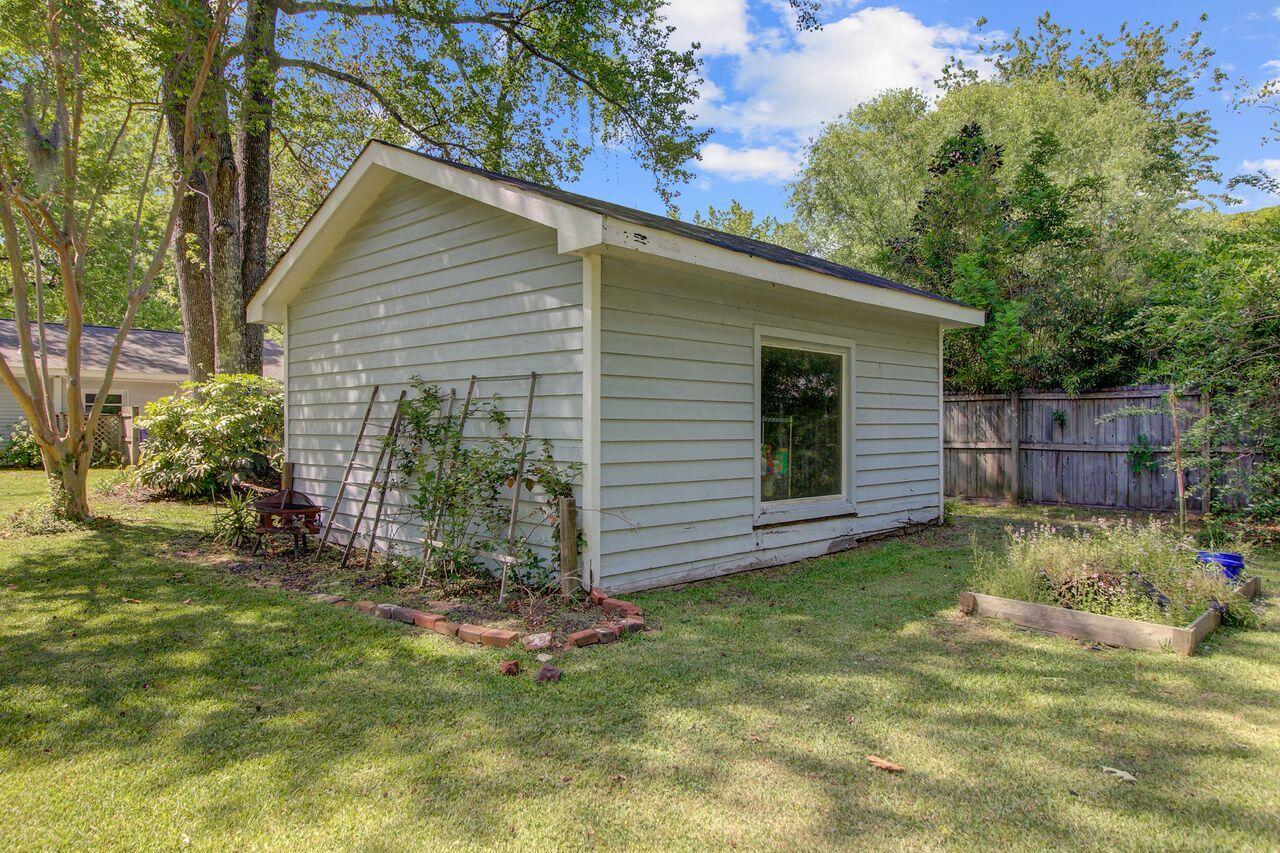238 Howle Avenue Charleston, SC 29412 - Photo 33 of 38 37