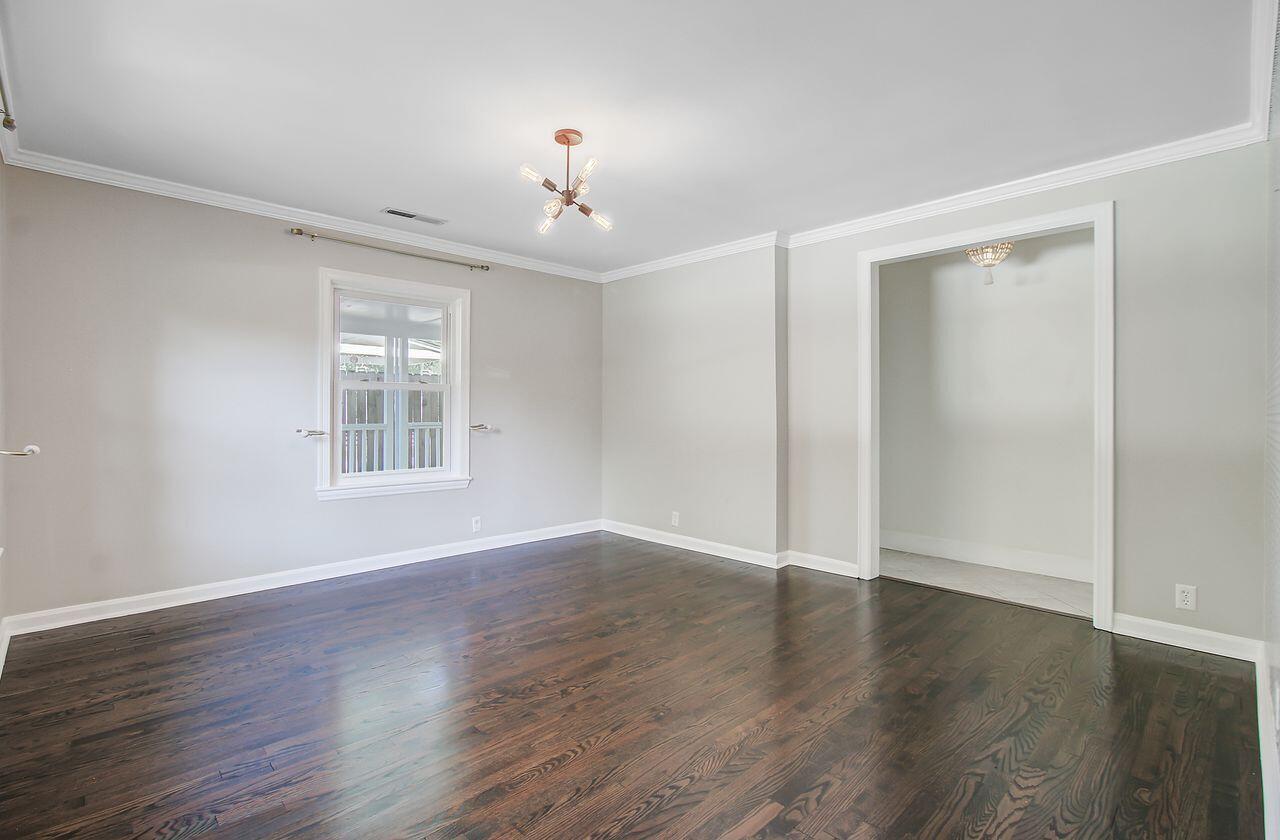 238 Howle Avenue Charleston, SC 29412 - Photo 8 of 38 11