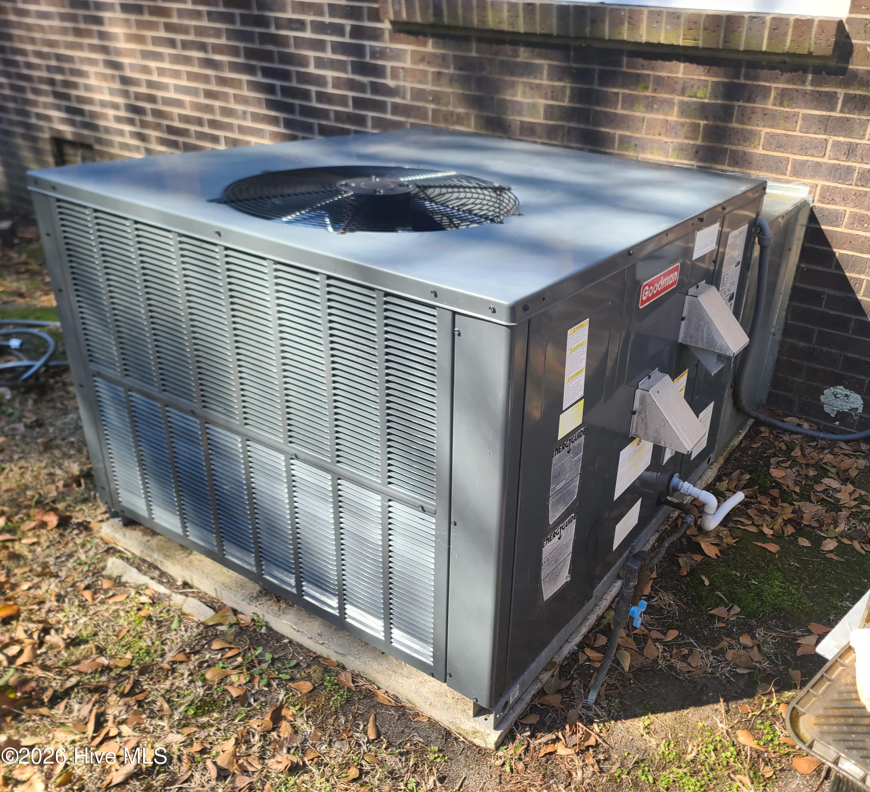 3427 Peanut Plant Road Elizabethtown, NC 28337 - Photo 3 of 11 20260224_104843