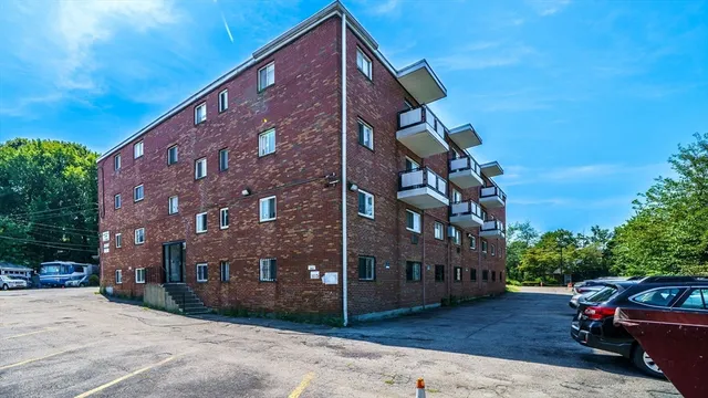 $315,000 | 770 Cummins Highway, Unit 1, Boston, MA 02126