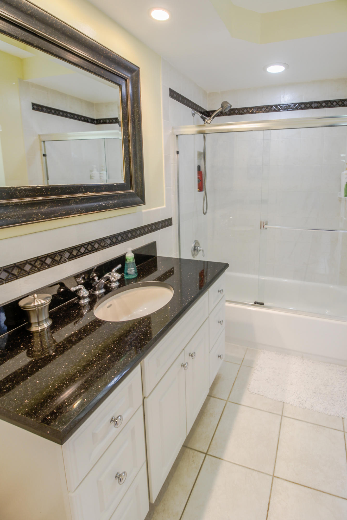 21284 Summertrace Circle Boca Raton, FL 33428 - Photo 20 of 24 Bathroom