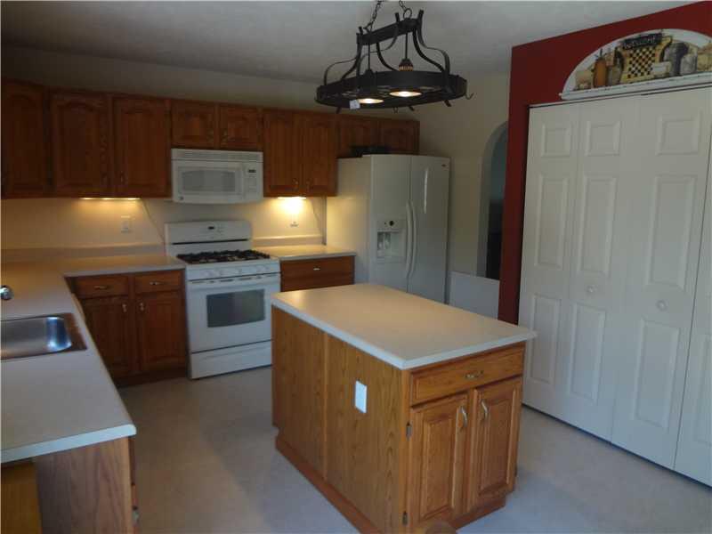 514 Blue Ridge Drive Coraopolis, PA 15108 - Photo 7 of 23 Kitchen.