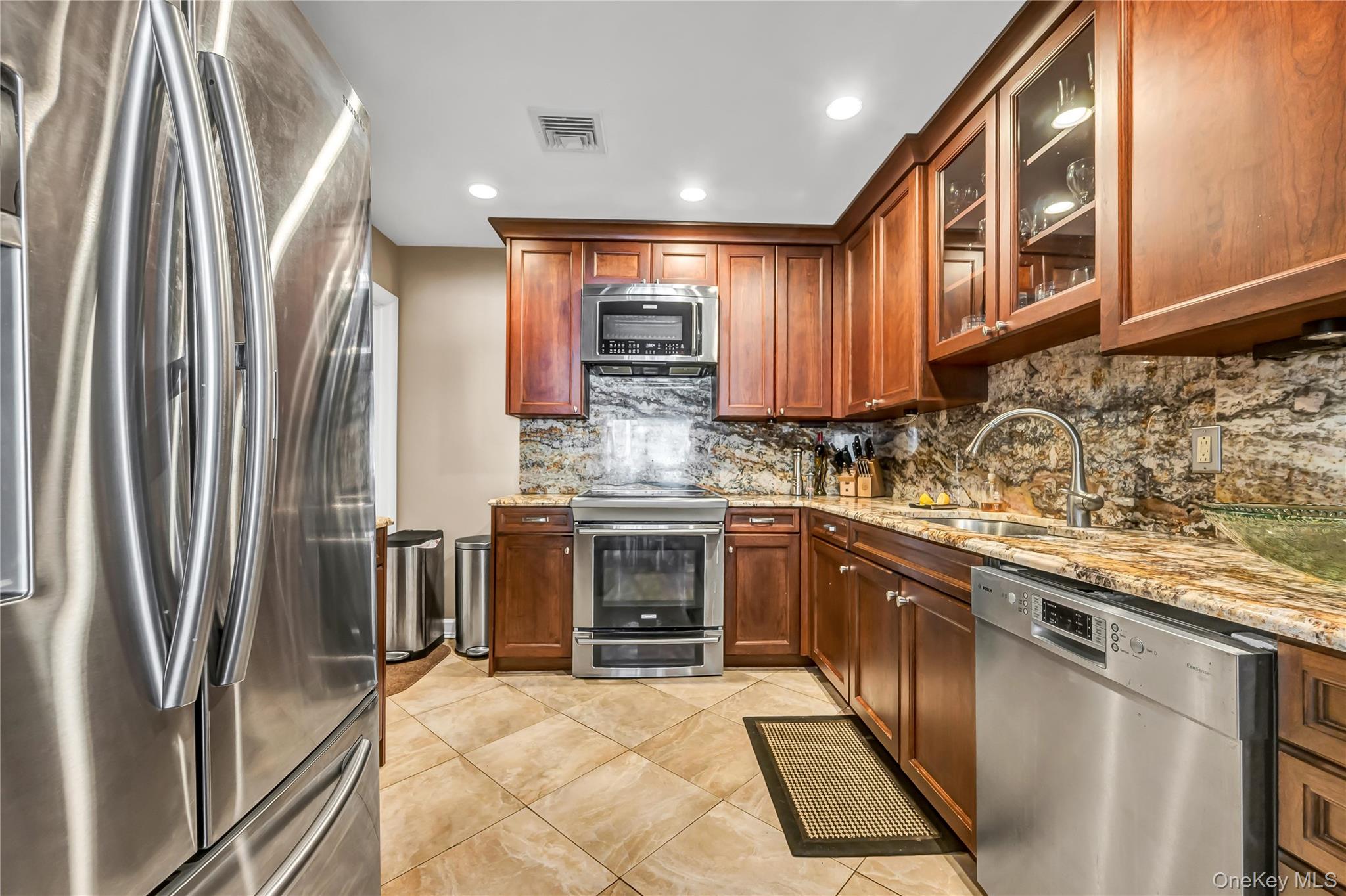 8 Fawn Ridge, Unit 8 Millwood, NY 10546 - Photo 11 of 18