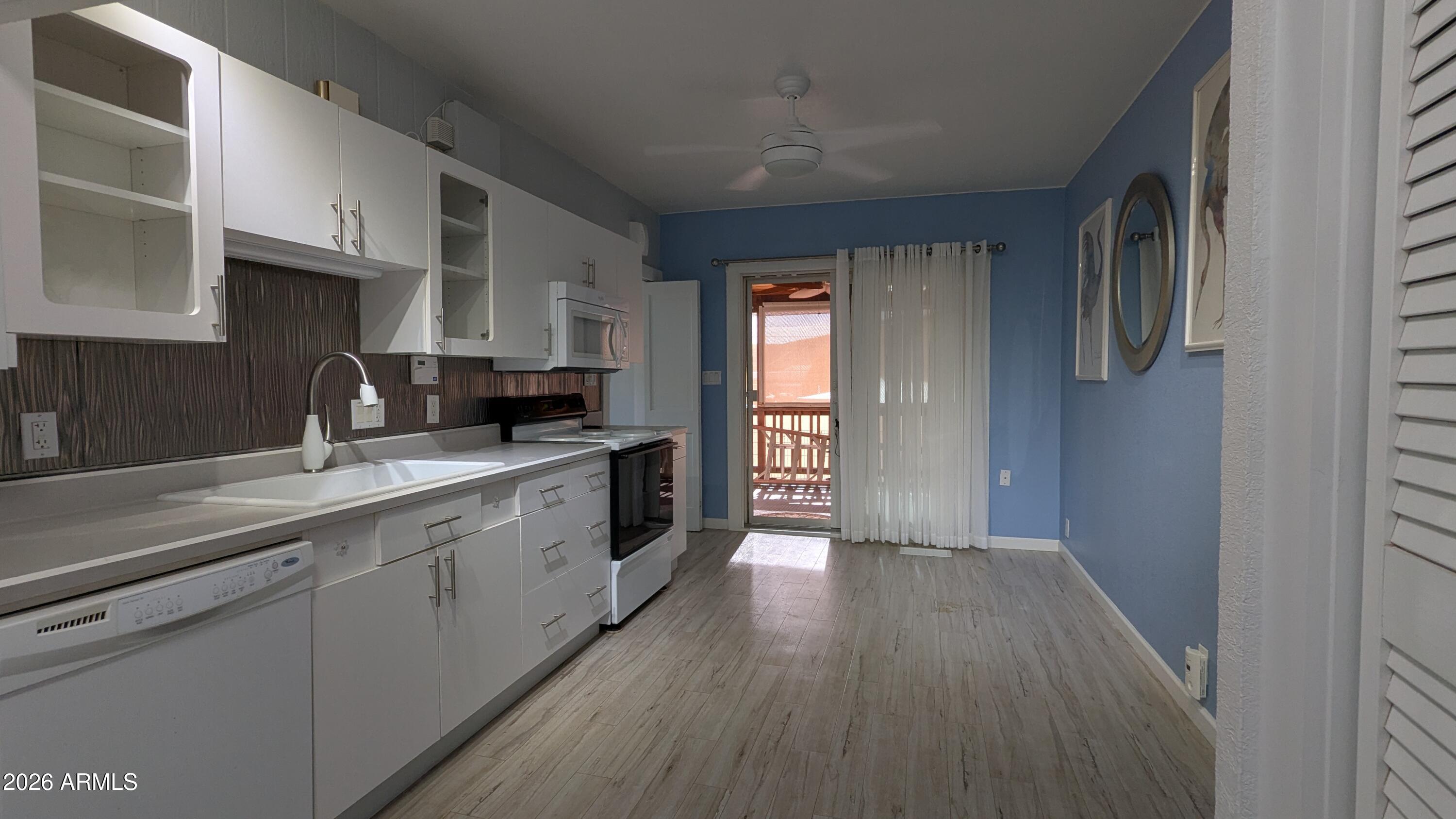 215 3rd Street Bisbee, AZ 85603 - Photo 3 of 17 Kitchen