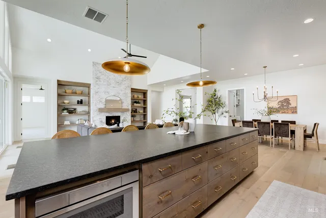 $1,200,000 | 5373 West Haughburn Drive, Eagle, ID 83616