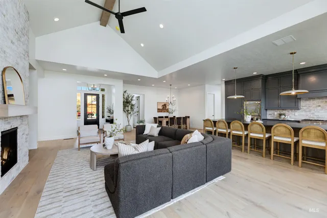 $1,200,000 | 5373 West Haughburn Drive, Eagle, ID 83616