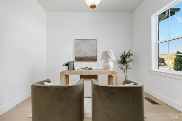 $1,200,000 | 5373 West Haughburn Drive, Eagle, ID 83616