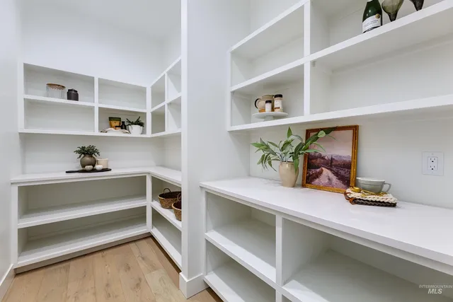 $1,200,000 | 5373 West Haughburn Drive, Eagle, ID 83616