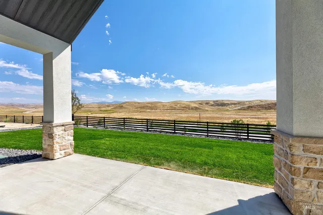 $1,200,000 | 5373 West Haughburn Drive, Eagle, ID 83616
