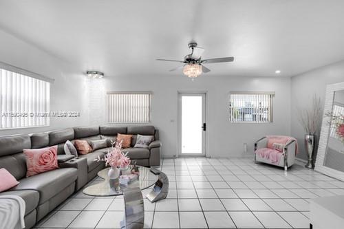 14441 Southwest 285th Street Homestead, FL 33033 - Photo 5 of 21 Gallery Image 5