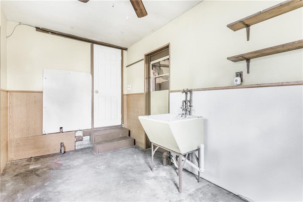 1309 North Post Road Indianapolis, IN 46219 - Photo 23 of 33 Gallery Image 23