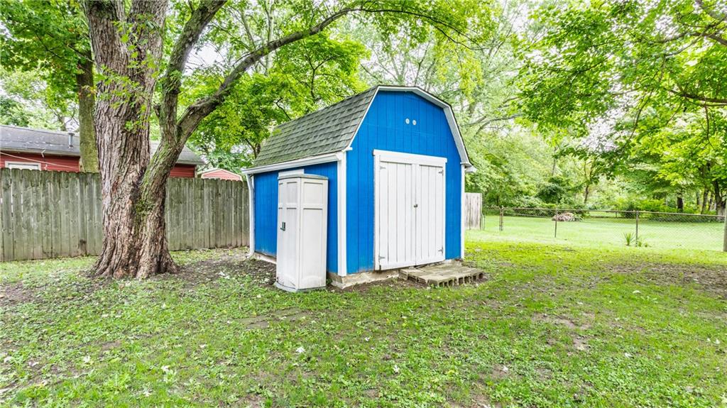1309 North Post Road Indianapolis, IN 46219 - Photo 28 of 33 Gallery Image 28