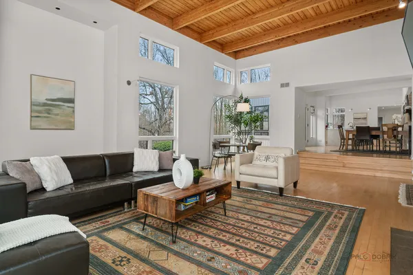 $1,099,000 | 18212 Oak Grove Road, Harvard, IL 60033