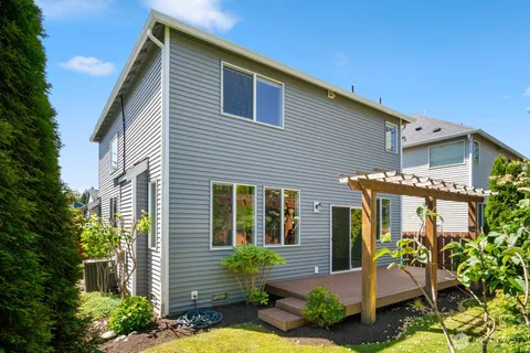 $715,000 | 27579 214th Avenue Southeast, Maple Valley, WA 98038